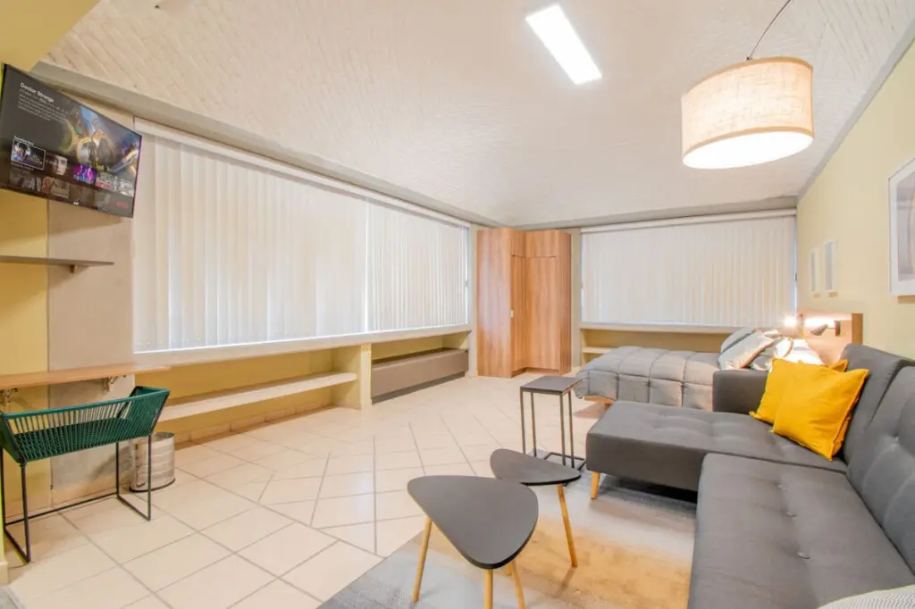 67875 249213 czDHOuovSpipglADd01v0kGfgMMYi1Q hIkL1cqH1KE 65e777155eedb.jpg