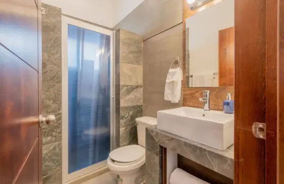 67875 249211 OW4UF11 OAWtT KbHB317z11Lyh1nJfXs6NRPgmGv4 65e7674447703.jpg