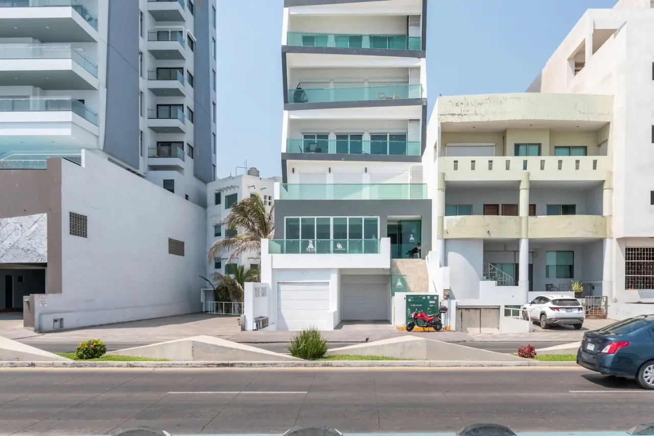 67875 281971 CA1xtvrdlcOM0pGmQROv6HNgoRw8URS6WyxIMZ6IL c 666bb0ede4d52.jpg