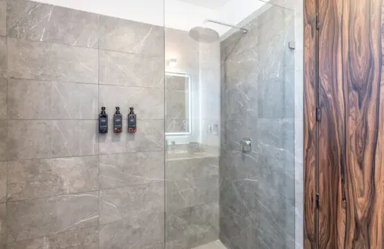 67875 334990 AvJrBlws2cFn8DD0bog6Y2sSEwKIMuOQq2zHnvu94GU 6748eb074405c.jpg